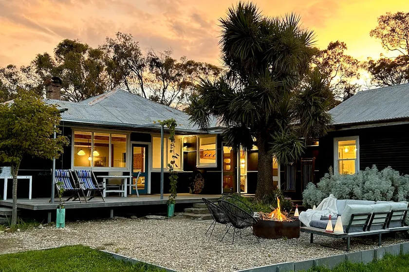The Farmhouse - Privacy, space, bushland & farm - Image 1