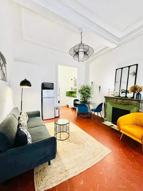 Campo Santo, downtown Perpignan, 2 bedrooms, fiber internet - Image 1