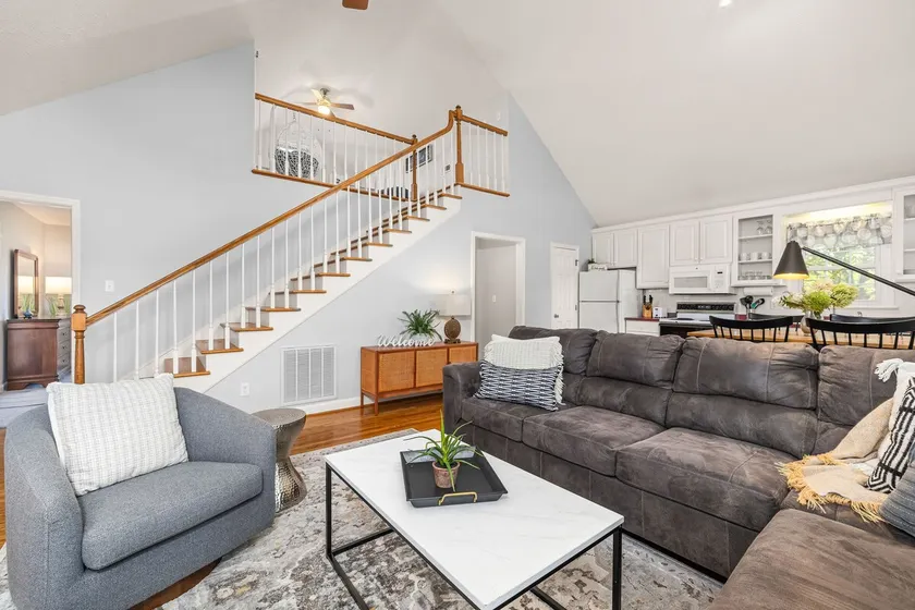 Peaceful Brick Cottage w/ Sunset Mtn Views - Image 1