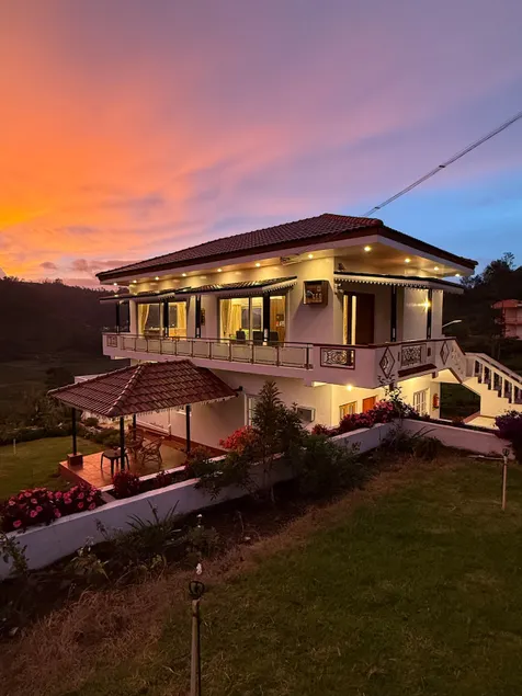 Glass Villa with private tea garden - Image 1
