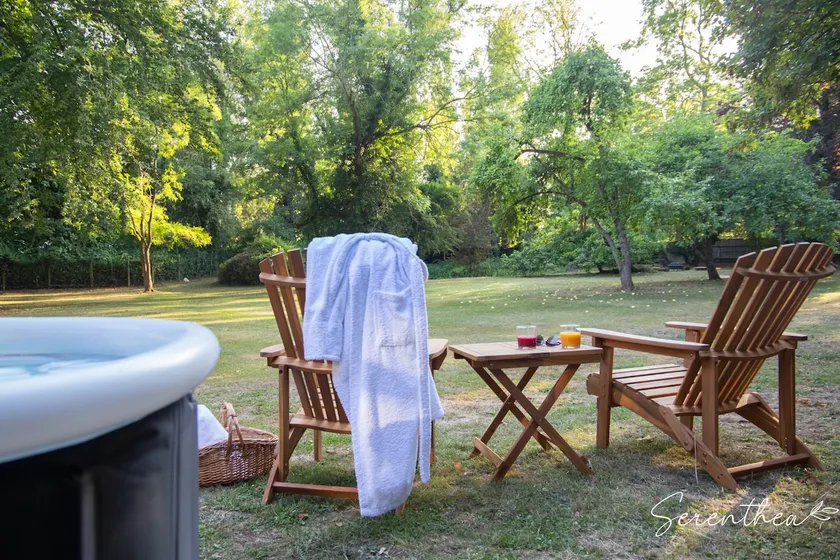 Private Estate Retreat•A World Away•Cambridgeshire - Image 1