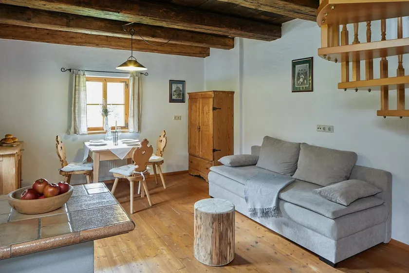 Cozy, traditional apartment in nature - Image 1
