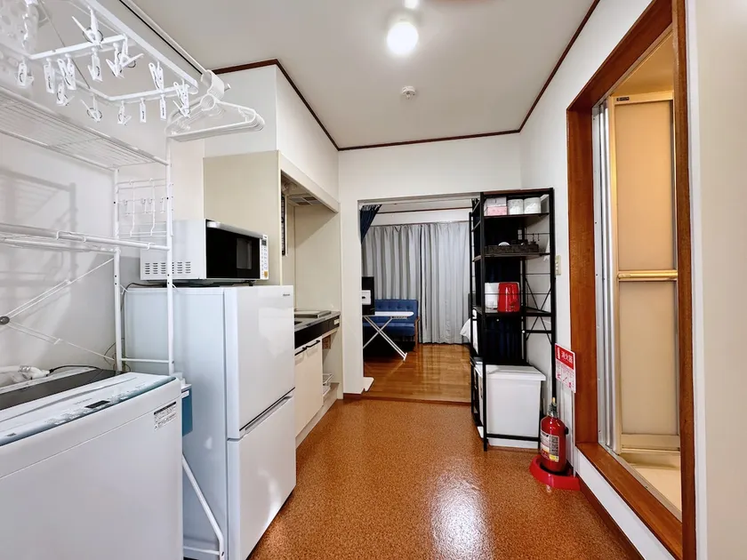 Yoyo's Apartment, Queen Bed Apartment 2 - Image 1