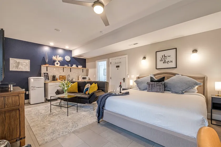 Private Courtyard | Orenco Station | Pet-Friendly - Image 1