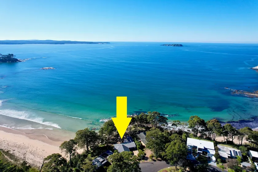 'Surf Beach Retreat': Romantic Suite - Image 1