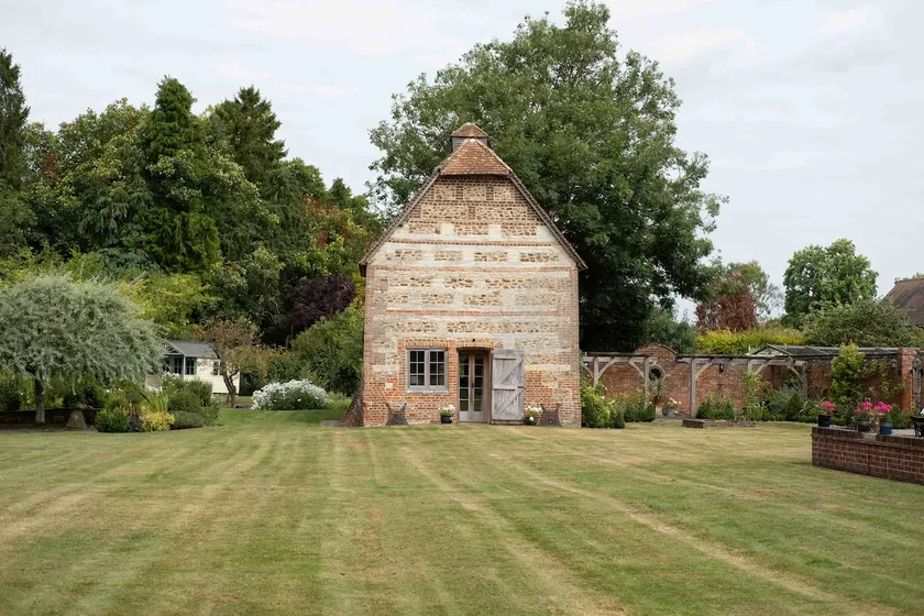 The Dovecote, historic cottage in a peaceful garden - Image 1