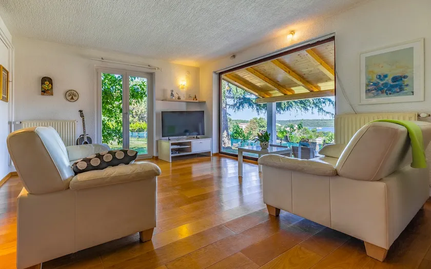 Hilltop Villa with Seaview (6+1) - Image 1