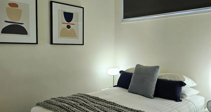 Bendigo CBD Skyline Apartment - Image 1