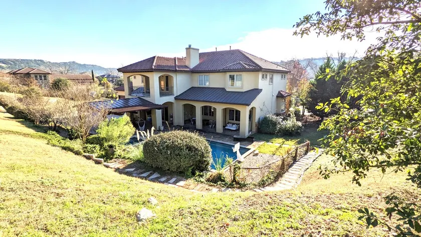 Texan Estate w/Pool Across From Lake Austin - Image 1