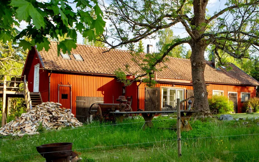Countryside home close to nature and city. - Image 1