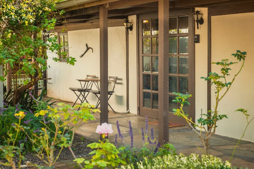 Terra Firma - 1850s Floral Cottage - Image 1