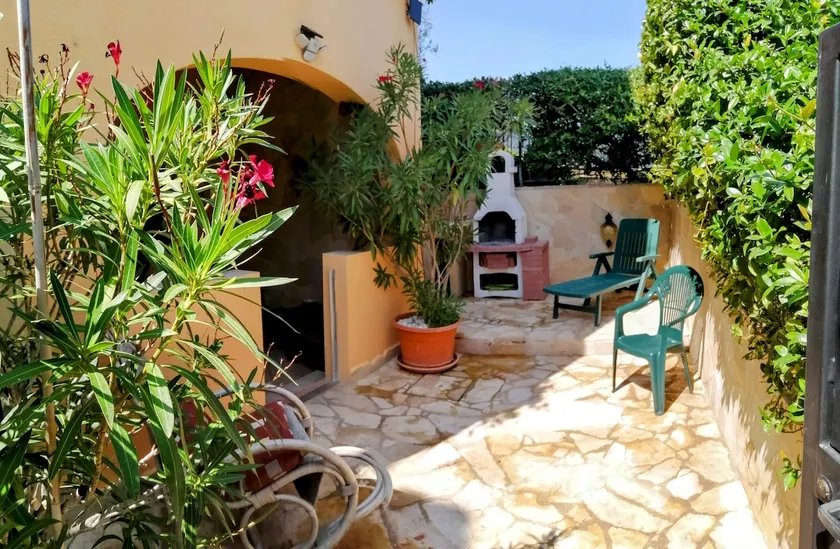 ”Charming apartment with all comforts” DIRK 1 - Image 1