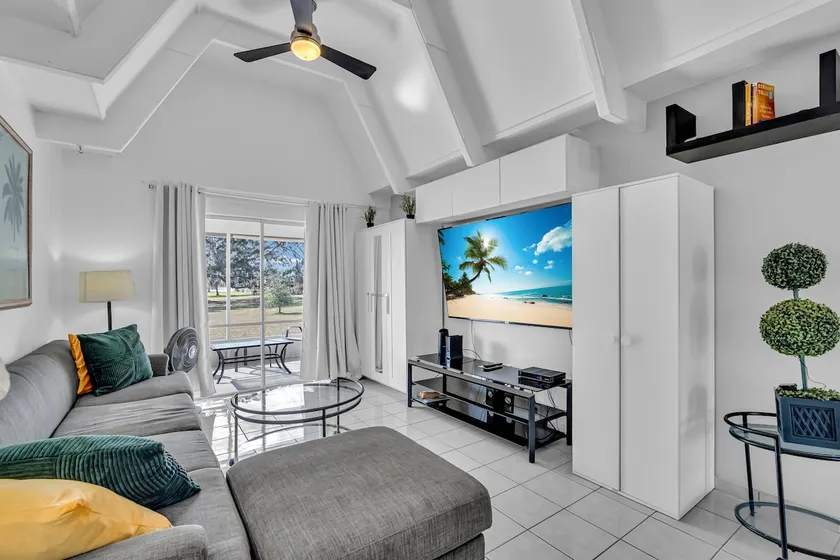 Secluded villa/pool/hot tub/ washer/dryer - Image 1
