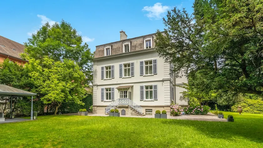 Entire Villa in Central Zurich - Image 1