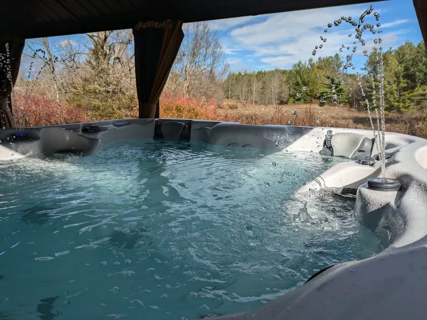 The Nest in the Forest Bed and Breakfast (Hot tub and Sauna) - Image 1