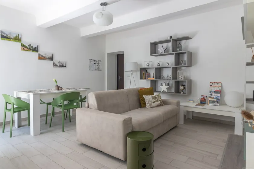 An oasis of peace in the center+garage+garden+bike. - Image 1
