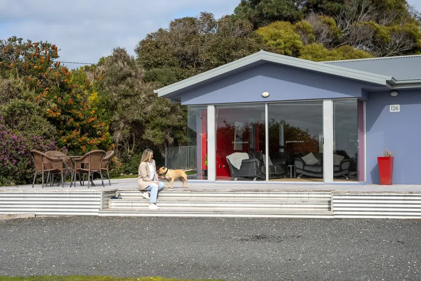 Sisters Beach Retreat - Image 1
