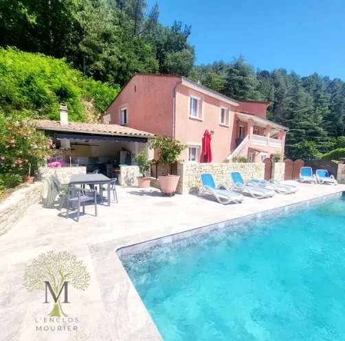 Ground floor apartment in villa. - Image 1