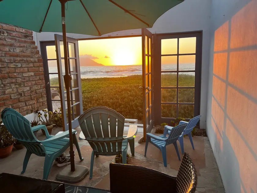Olas del Mar - 3 BR/3 BA Beachfront, island views - Image 1
