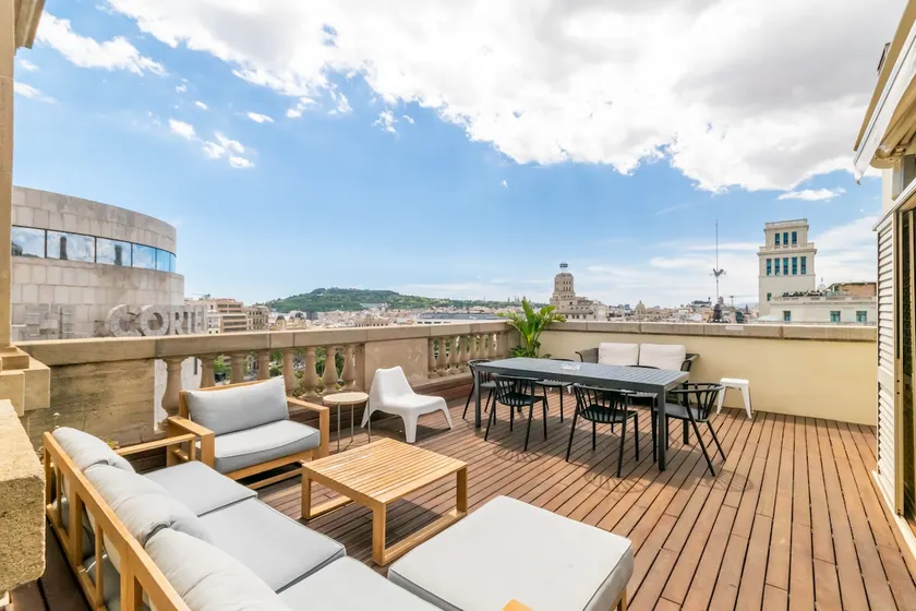 Central penthouse with terrace Placa Catalunya III - Image 1
