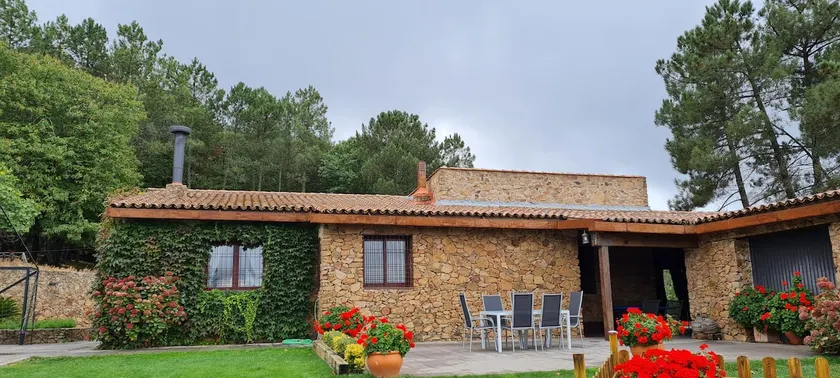 Landhaus Sierra de Aguafría. Ideal für Familien und / oder Freunde, Haustiere. - Image 1