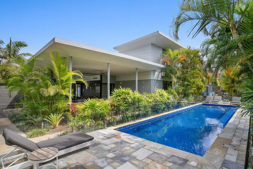 Byron Lux - Solar heated pool - Image 1