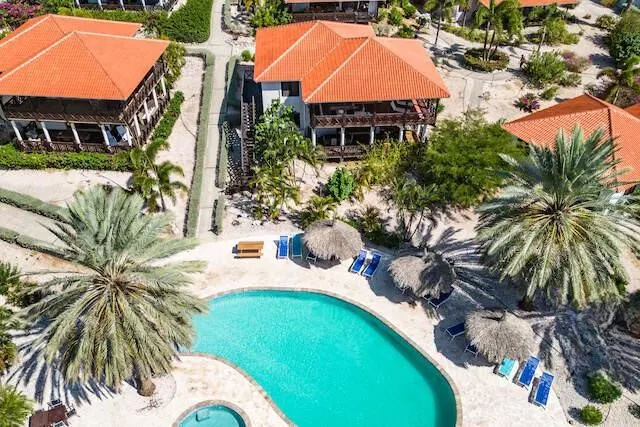 Deluxe Tropical Beach Villa with Ocean View - Image 1
