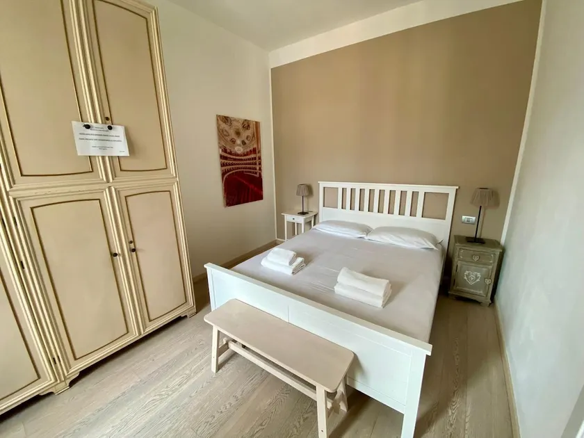 GuestHost - Piazzale Susa Bright Flat con Veranda - Image 1