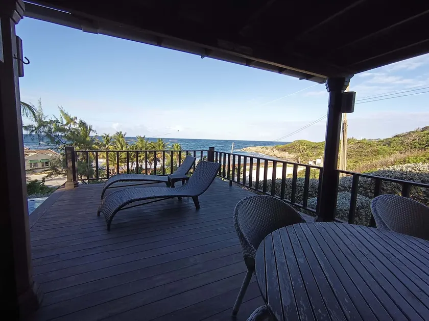 Far Away Beach Villa - Image 1