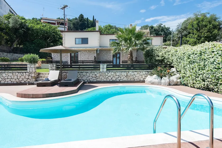 Anita Village Luxury maisonette 3 - Image 1