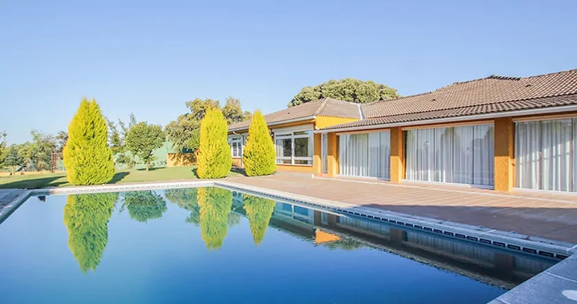 Gran Villa Gredos: Garden, Gas BBQ & Pool - Image 1