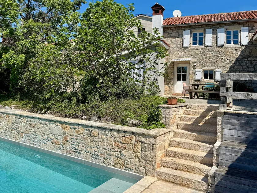 Natural stone house with heated pool, sauna & BBQ - Image 1