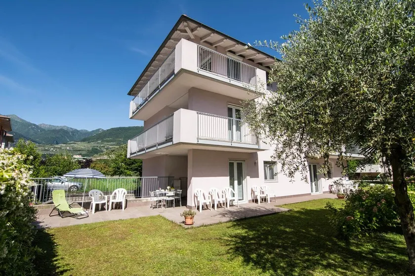 (1) Geranio – Buganville Apartments, Arco - Image 1
