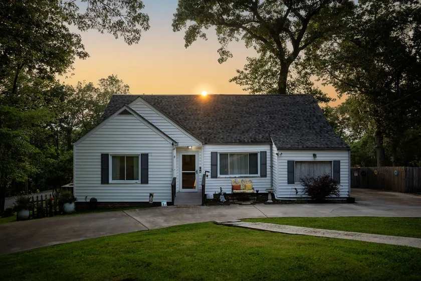 Get Away And Relax, In Private Chattanooga Home - Image 1