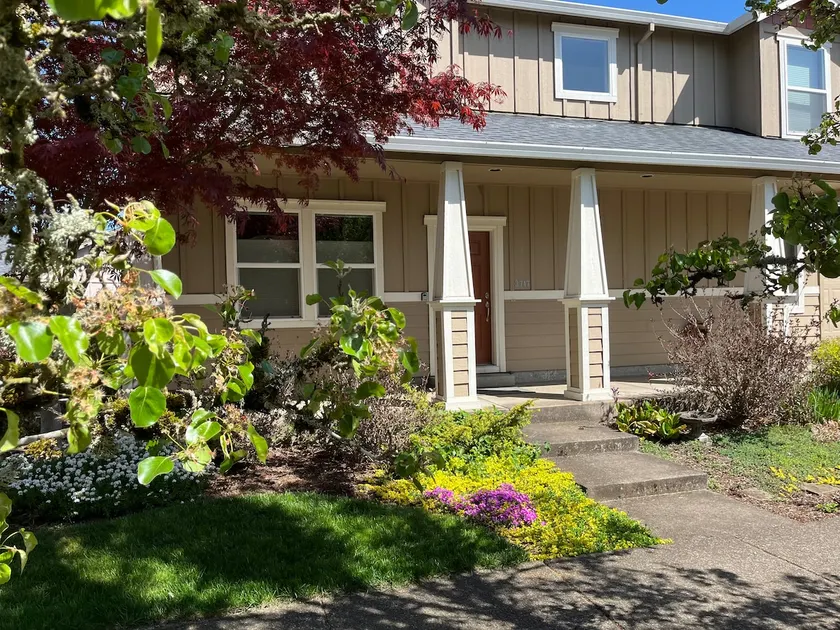 The Albany Guest House - Image 1
