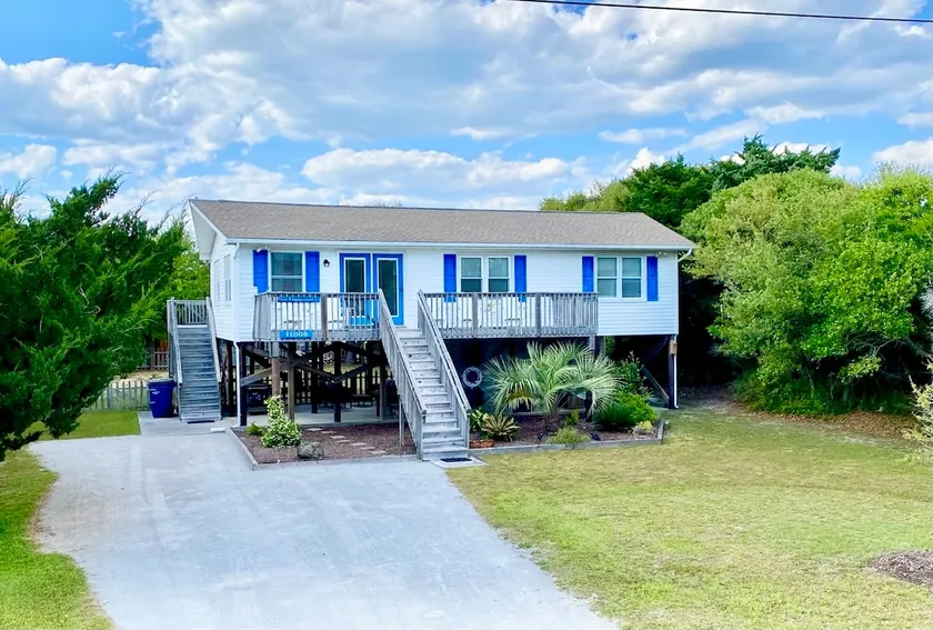 Vorherige Verpflichtung: Pet Friendly Beach Cottage auf dem Punkt in Emerald Isle - Image 1