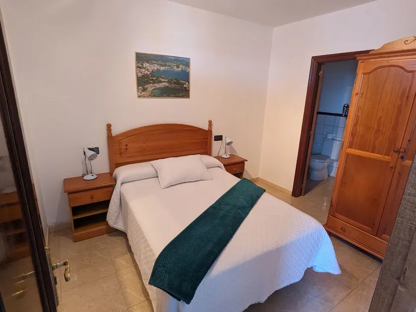 Cosy studio apartment on seafront - Image 1