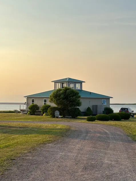 Island Retreat (renovated 2025) - Image 1