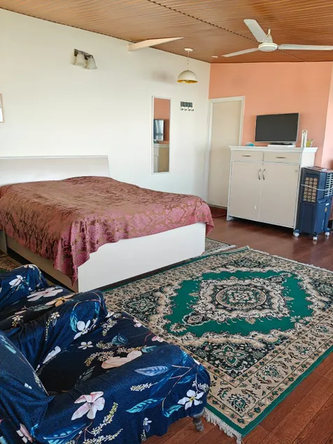 Studio room facing the Dehradun Valley - Image 1
