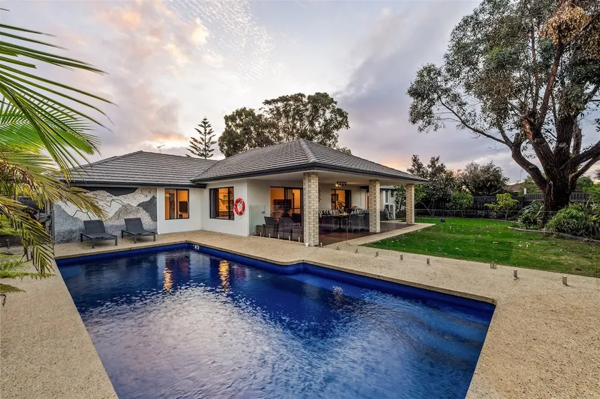 Our Escape: Coastal Poolside Haven in Dunsborough - Image 1