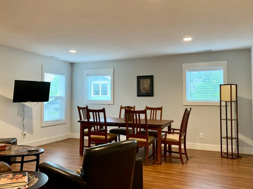 Elegant & Spacious in Prime Location - Image 1