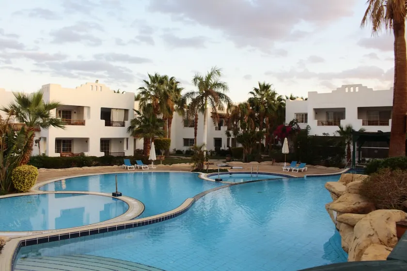 Delta Sharm, between Old Market& Naama Bay, center - Image 1