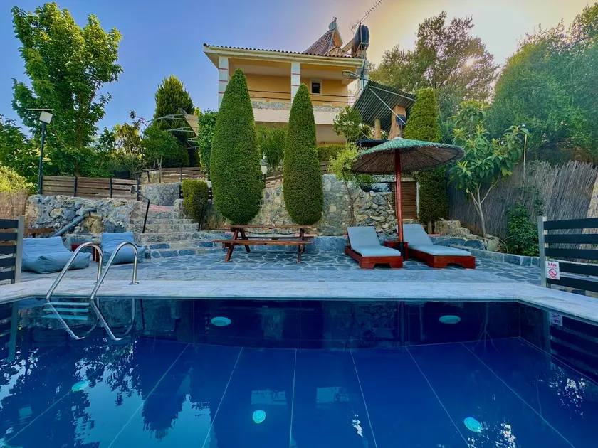 Villa Kastelas - Image 1