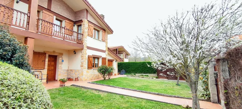 Casa Aitzondo-Nature near Bilbao. - Image 1