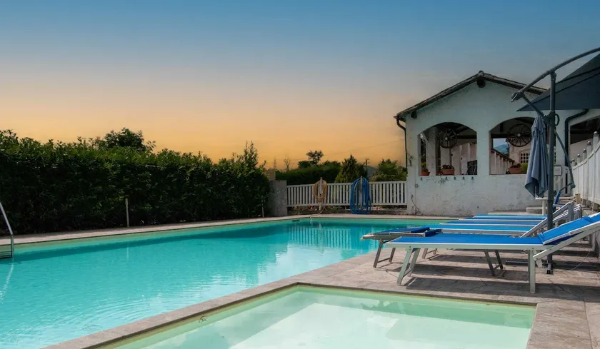 Villa mit großem Pool, 12/14 Personen, zwischen Venedig und den Dolomiten - Image 1