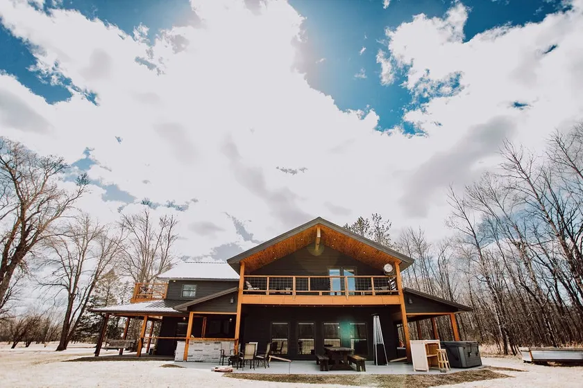 Luxury Up North Cabin+Hot Tub+Sauna+Trails - Image 1