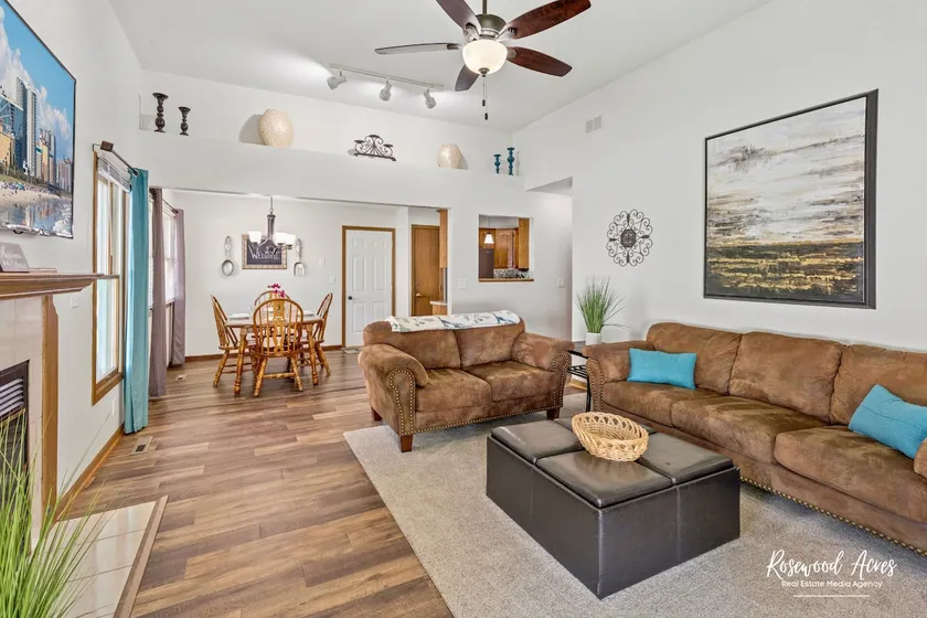 Two king beds with 3 bedroom 2 bath - Image 1