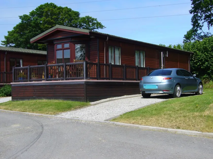 37 Rosewater Park - Image 1