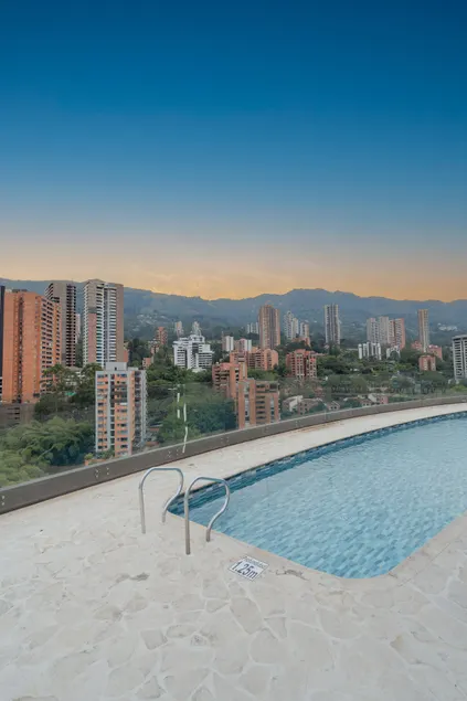 New Apartment l Rooftop Pool + Restaurant l Spa - Image 1