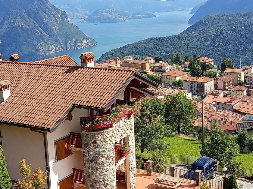 Home Iseo Lake - Image 1